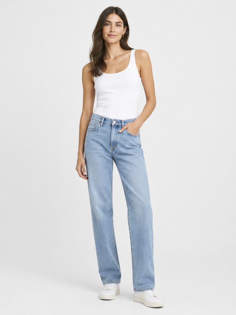 Relaxed Straight-Leg Jeans in Light Blue